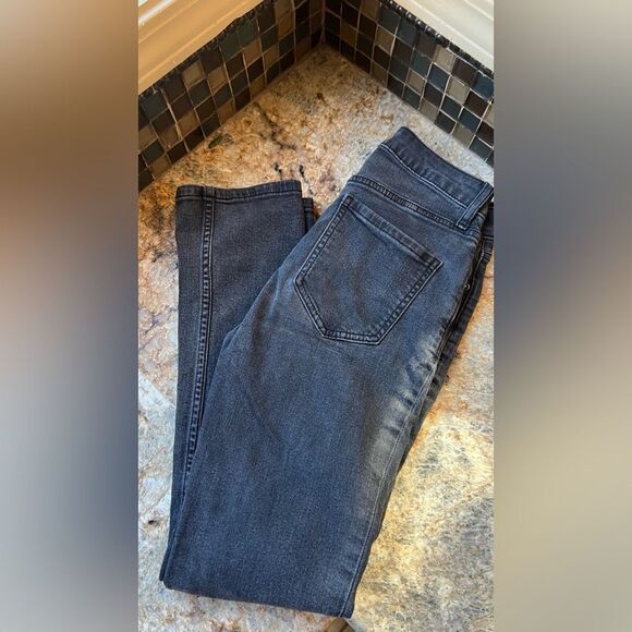 Elizabeth and James Heritage Straight - Picture 4 of 10